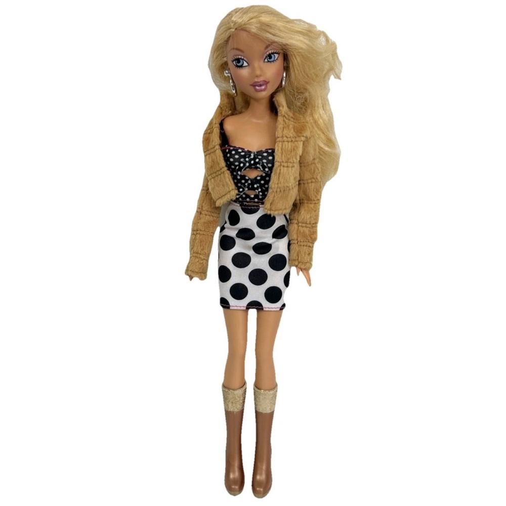 My Scene Kennedy Barbie Doll Blue Eyes Blonde 1st Edition Boots Faux Fur Jacket